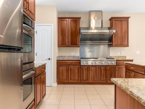 3000 Cookson Ave, Elgin, IL 60124 photo 8