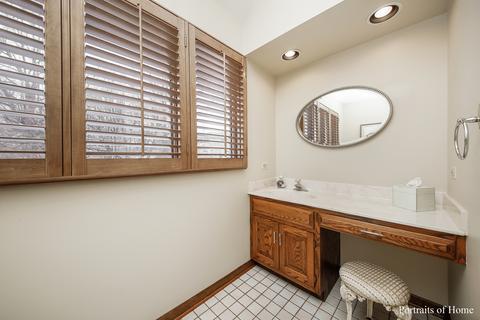 8921 Royal Dr, Burr Ridge, IL 60527 photo 32