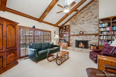 8921 Royal Dr, Burr Ridge, IL 60527 photo 9
