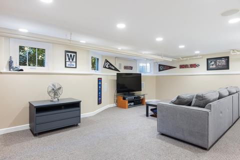 650 Forest Ave, Evanston, IL 60202 photo 24