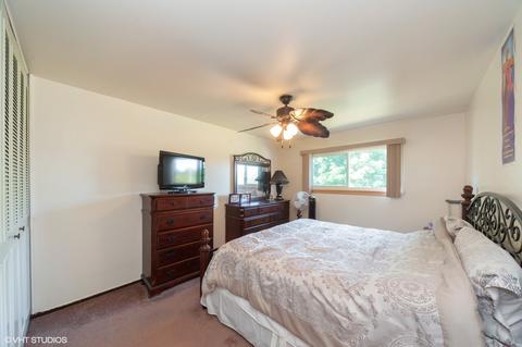 1590 Blackhawk Trl, Wheeling, IL 60090 photo 5