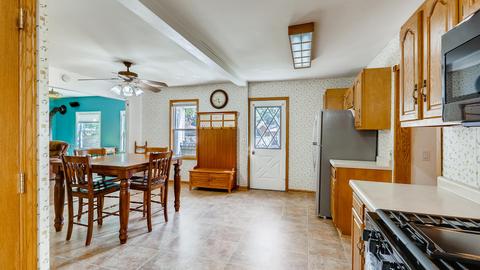 9716 Arthur Dr, Algonquin, IL 60102 photo 11