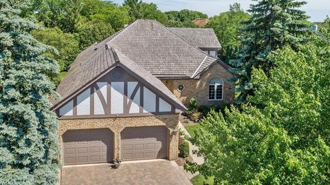 33 Lancaster Ct, Burr Ridge, IL 60527 photo 2
