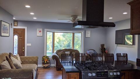 408 W Dowell Rd, Mchenry, IL 60051 photo 2