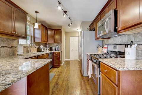 5750 Lake Pointe Dr, Plainfield, IL 60586 photo 7