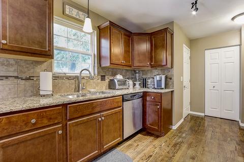 5750 Lake Pointe Dr, Plainfield, IL 60586 photo 8