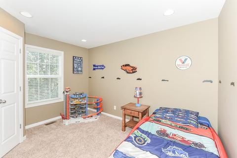 2204 Yale Cir, Hoffman Estates, IL 60192 photo 22