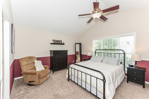2204 Yale Cir, Hoffman Estates, IL 60192 photo 17