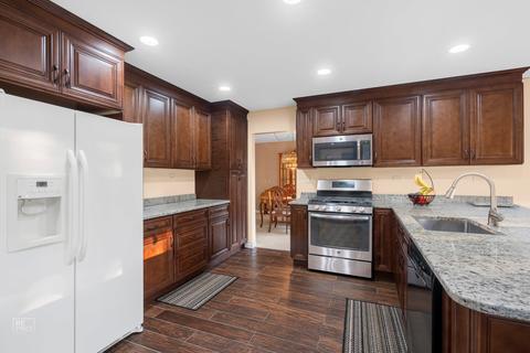 13206 Vicky St, Plainfield, IL 60585 photo 3