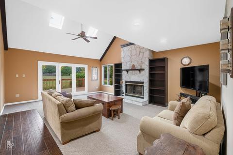13206 Vicky St, Plainfield, IL 60585 photo 5