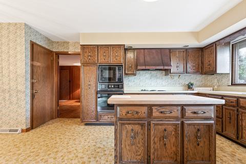 132 Post Rd, Burr Ridge, IL 60527 photo 10