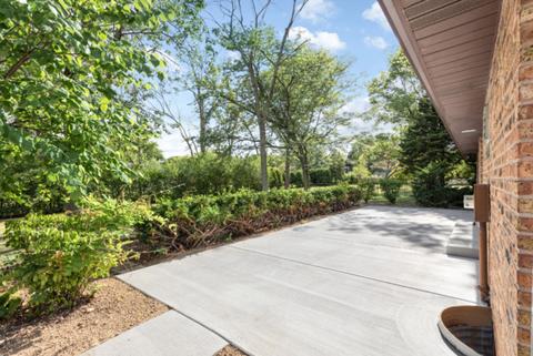 132 Post Rd, Burr Ridge, IL 60527 photo 3
