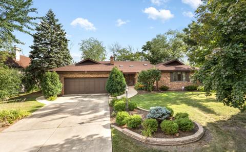 132 Post Rd, Burr Ridge, IL 60527 photo 1