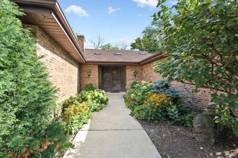 132 Post Rd, Burr Ridge, IL 60527 photo 2