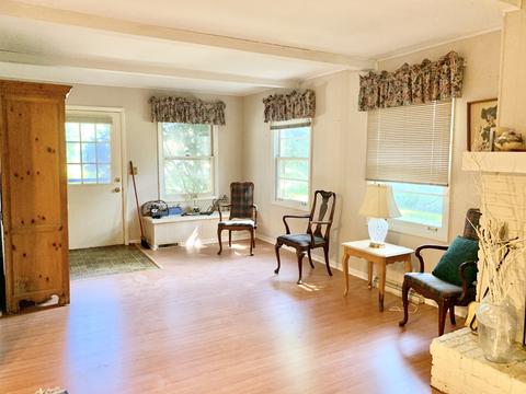 312 Parkway Dr, Wheaton, IL 60187 photo 4