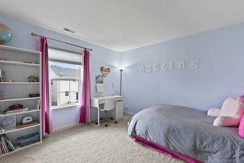 2067 Amelia Ln, Hoffman Estates, IL 60192 photo 13