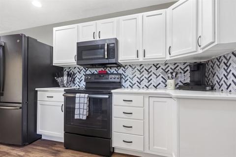 811 Karin Dr, Normal, IL 61761 photo 8