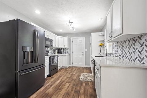 811 Karin Dr, Normal, IL 61761 photo 9