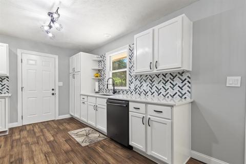 811 Karin Dr, Normal, IL 61761 photo 7