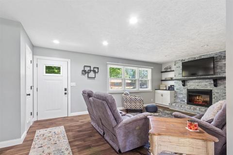 811 Karin Dr, Normal, IL 61761 photo 4