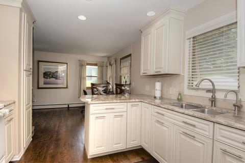 11 Walnut Ln, Algonquin, IL 60102 photo 5