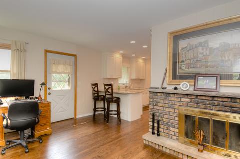 11 Walnut Ln, Algonquin, IL 60102 photo 6