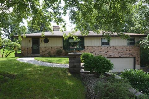 11 Walnut Ln, Algonquin, IL 60102 photo 3