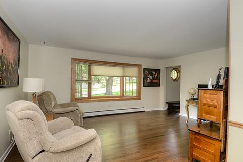 11 Walnut Ln, Algonquin, IL 60102 photo 9