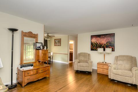11 Walnut Ln, Algonquin, IL 60102 photo 10