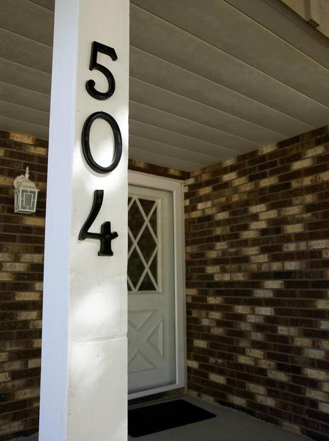 504 Cedar Dr, Clinton, IL 61727 photo 4