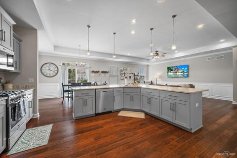 16410 S Mueller Cir, Plainfield, IL 60586 photo 8