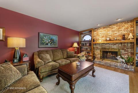 311 Fairway View Dr, Algonquin, IL 60102 photo 9