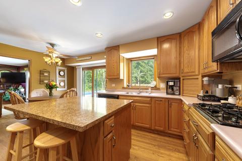 311 Fairway View Dr, Algonquin, IL 60102 photo 8