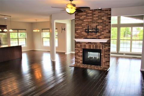 13533 Vicarage Dr, Plainfield, IL 60544 photo 4