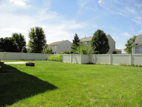 14442 Independence Dr, Plainfield, IL 60544 photo 3