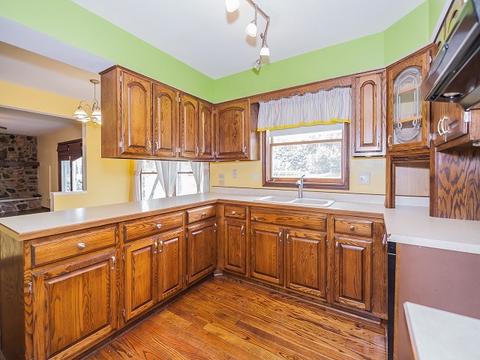 11 N728 Old Barn Rd, Elgin, IL 60124 photo 16