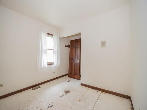 11 N728 Old Barn Rd, Elgin, IL 60124 photo 10