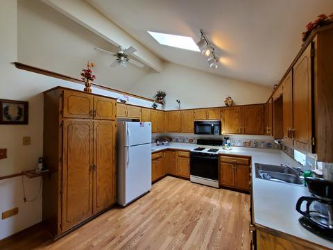 16525 Timberview Dr, Plainfield, IL 60586 photo 5