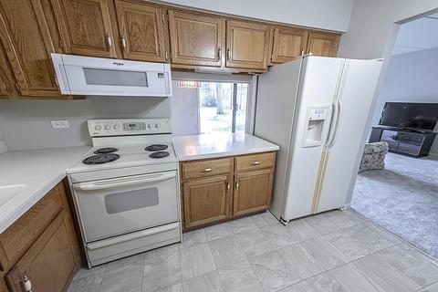 6215 Willowhill Rd #B, Willowbrook, IL 60527 photo 7