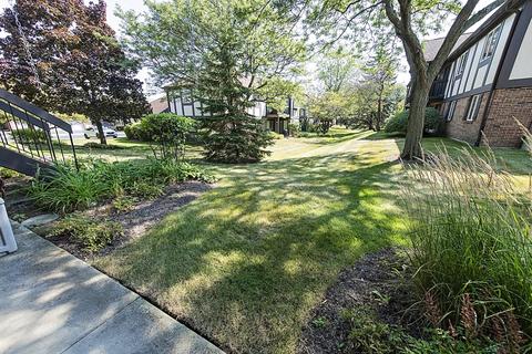 6215 Willowhill Rd #B, Willowbrook, IL 60527 photo 17