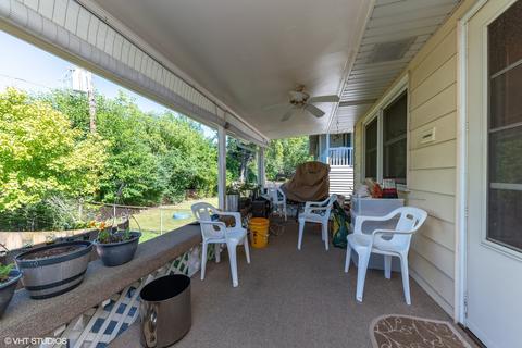 144 Chestnut Ln, Wheeling, IL 60090 photo 12