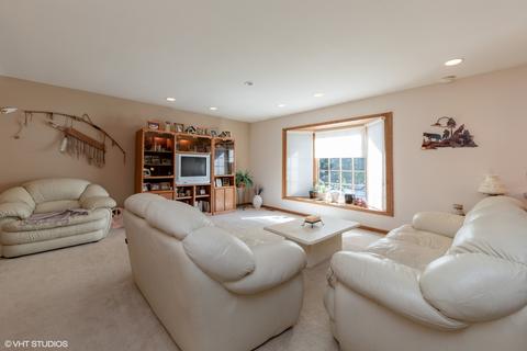 144 Chestnut Ln, Wheeling, IL 60090 photo 3