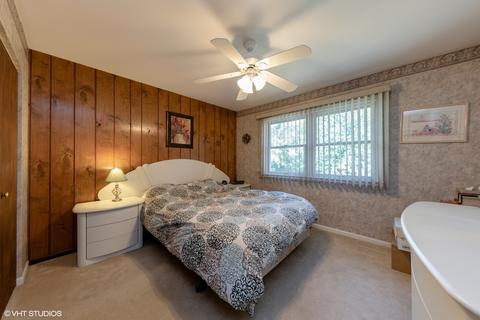 144 Chestnut Ln, Wheeling, IL 60090 photo 7