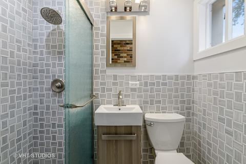 9456 Potter Rd, Des Plaines, IL 60016 photo 9