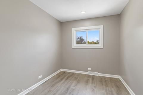 9456 Potter Rd, Des Plaines, IL 60016 photo 7