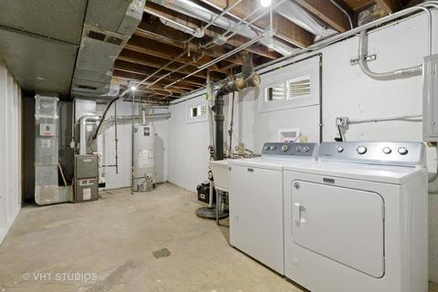 9456 Potter Rd, Des Plaines, IL 60016 photo 11
