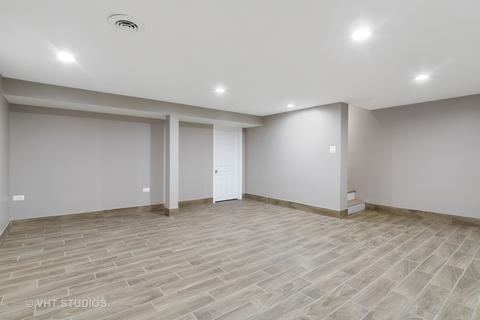 9456 Potter Rd, Des Plaines, IL 60016 photo 10