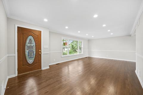 881 Vera Ln, Wheeling, IL 60090 photo 4