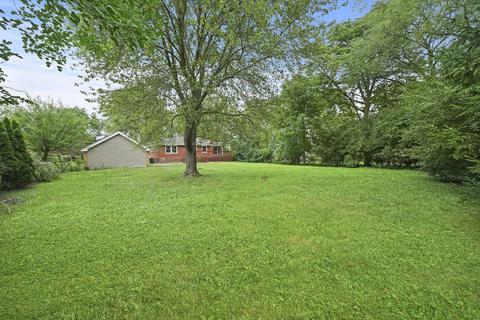 881 Vera Ln, Wheeling, IL 60090 photo 3