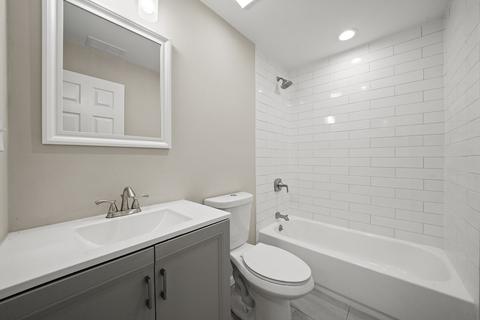 881 Vera Ln, Wheeling, IL 60090 photo 23